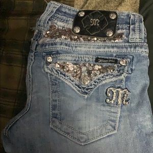 Miss Me cuffed Capri